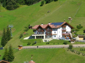 Garni La Tambra Selva Di Val Gardena